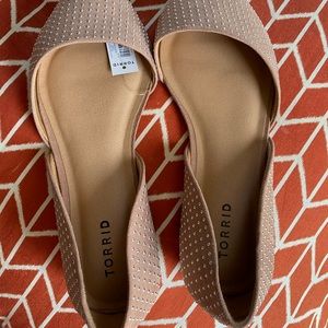 NWT Torrid Pointed Studded D’orsay Flats 11w